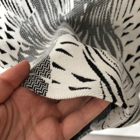 Black & White Midi Dress - Picture 3 of 4